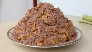 Торт «Муравейник» из печенья пошагово без выпечки