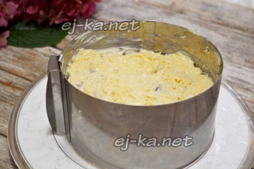 слой сыра с чесноком