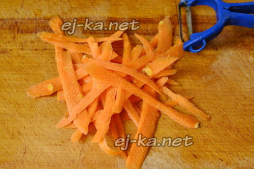 Шинкованная морковь
