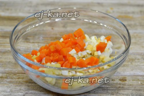 морковь нарезать