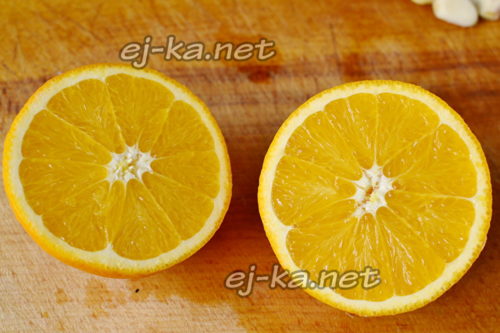 разрезать апельсины