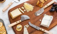 Виды ножей для сыра разных сортов
