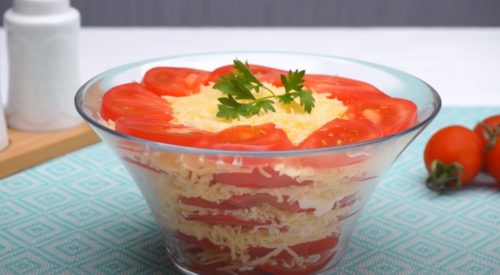 salat s pomidorami