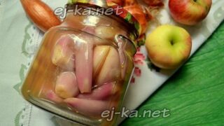 Миниатюра к статье Маринованный лук в яблочно-виноградной заливке